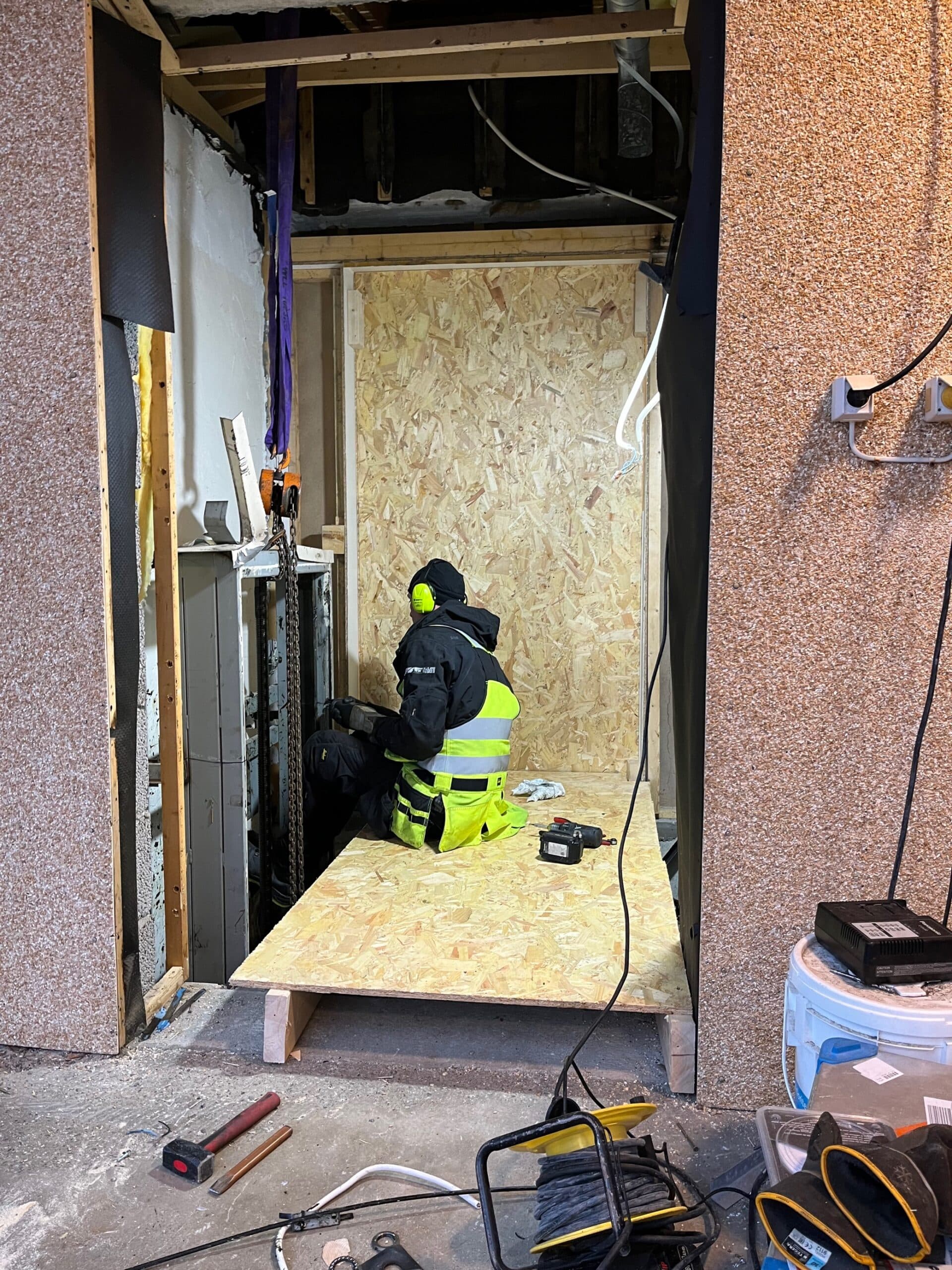 Utskifiting av heis