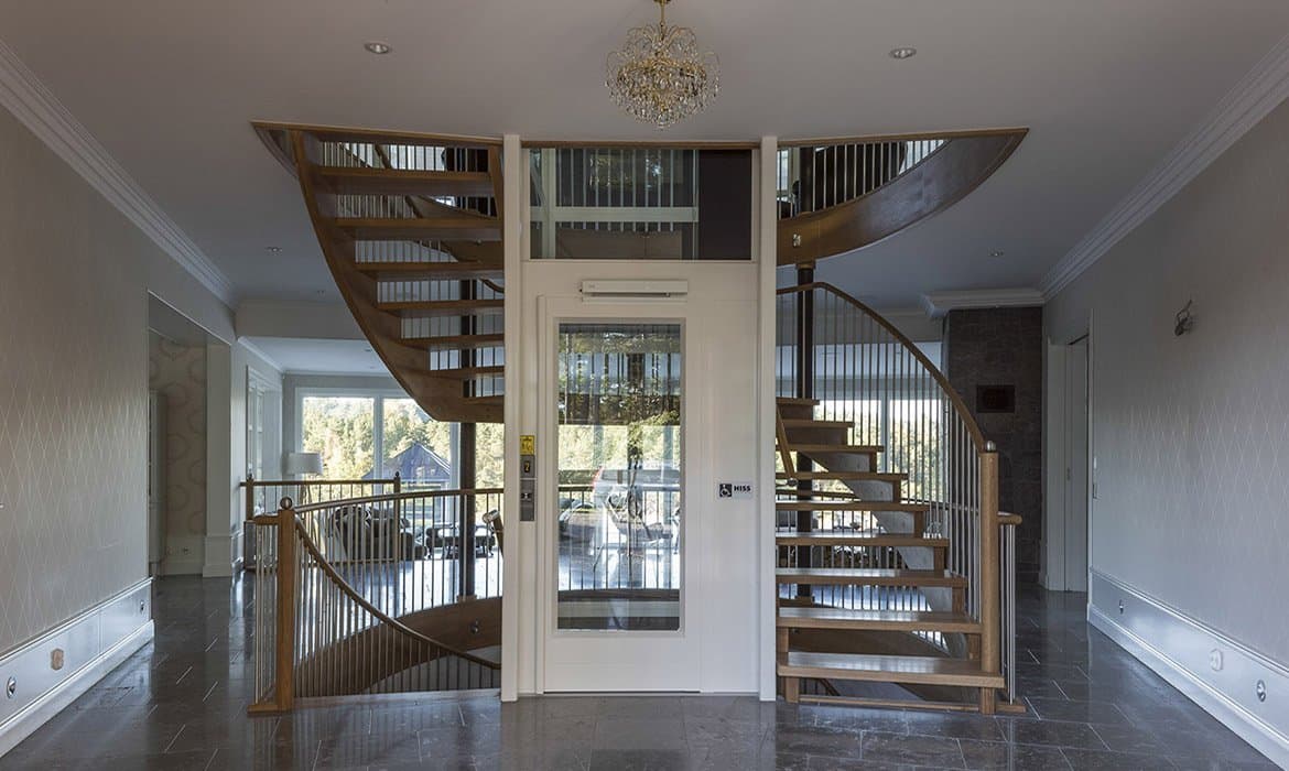 Luxury home lift