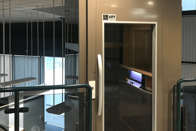 KCOM Lift Door