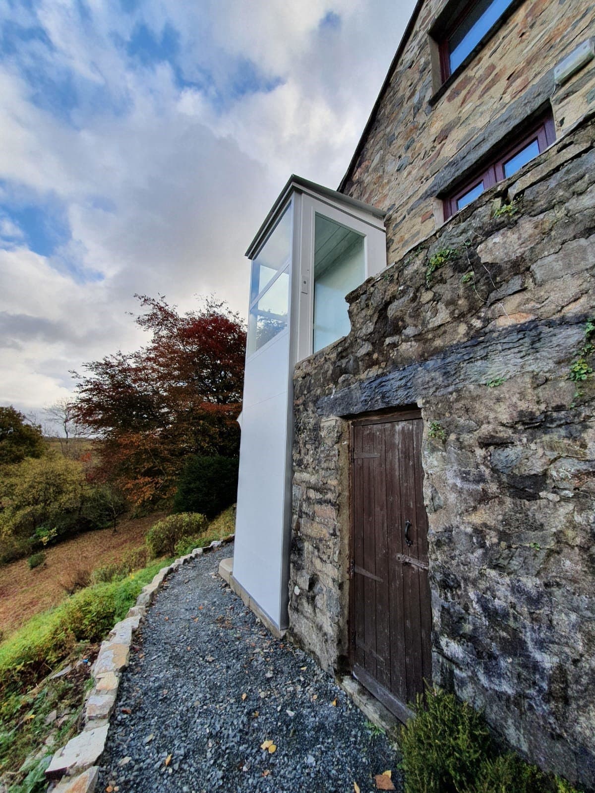 Outdoor home lift Wales