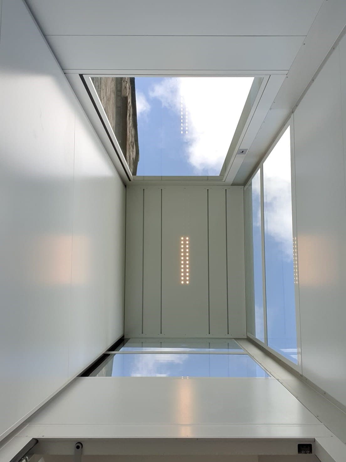 Outdoor home lift in UK