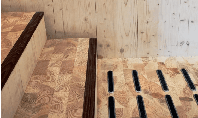 Tactile floor for business accessible