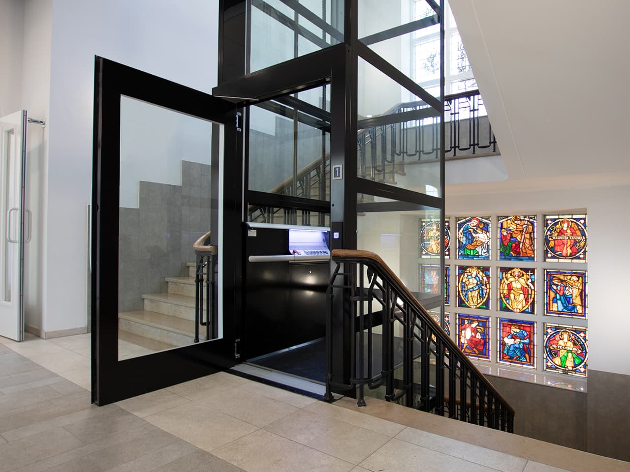 Image showing Cibes A5000 platform lift