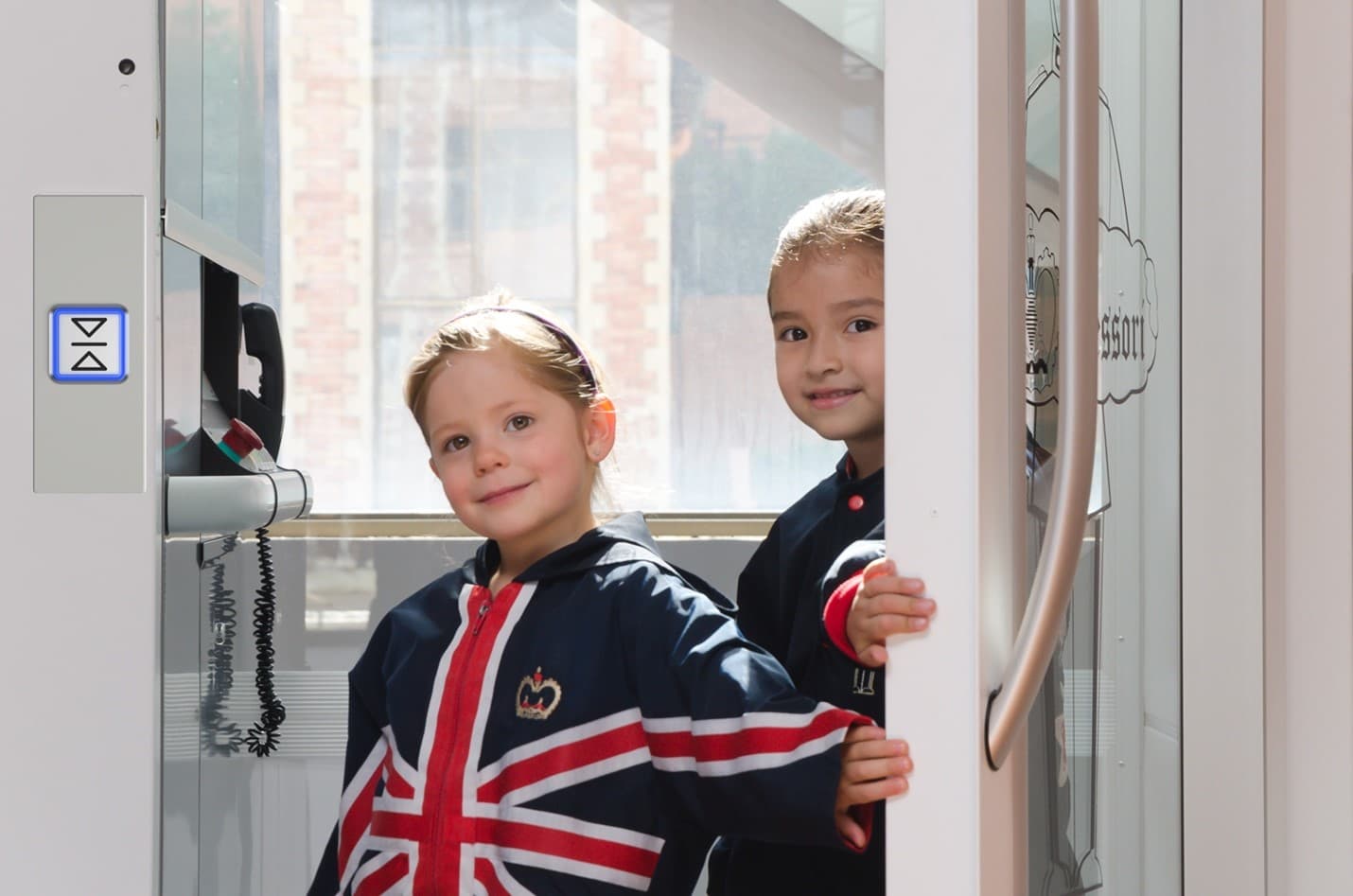 accessibility-in-school-buildings-wheelchair-lift-1280×960